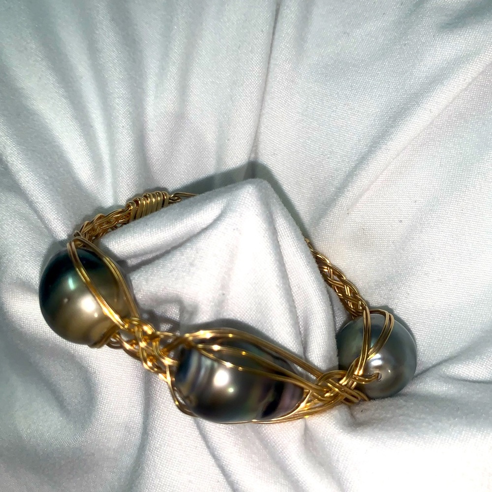 Handwoven 14k gold filled wire with Tahitian pearl cluster